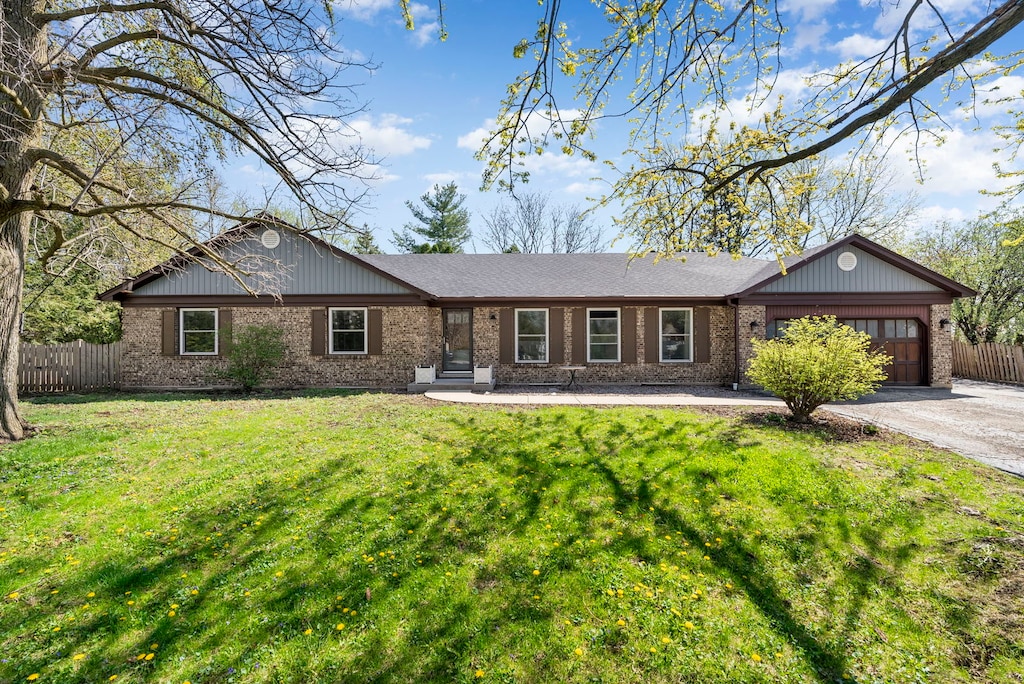 25W140 Brandywine Ct, Naperville, IL 60540 - single story home featuring aphalt driveway, a front yard, fence, brick siding, and a garage