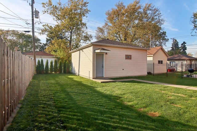 6734 N Hamlin Ave, Lincolnwood, IL 60712 - view of outdoor structure with an outbuilding