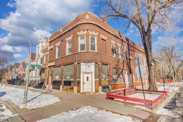 2257 S Sacramento Ave, Chicago, IL 60623 - photo 1
