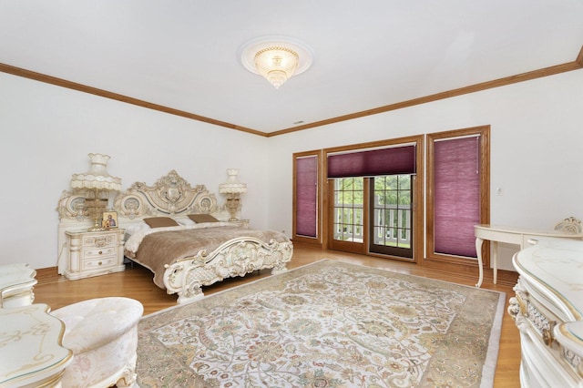 1020 Evergreen Dr, Lake Forest, IL 60045 - bedroom with wood finished floors and crown molding