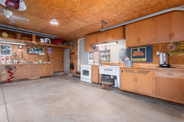 2956 Welland Rd, Earlville, IL 60518 - garage with a workshop area
