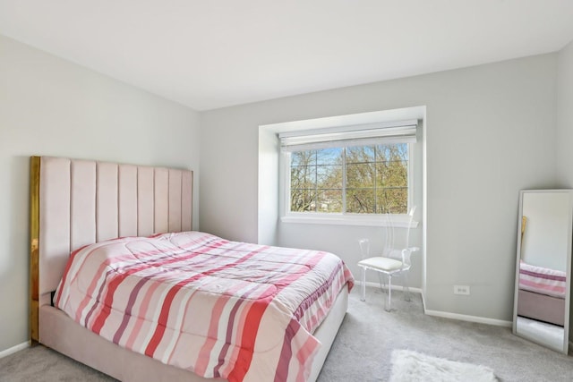200 Glasgow Ln, Schaumburg, IL 60194 - carpeted bedroom with baseboards