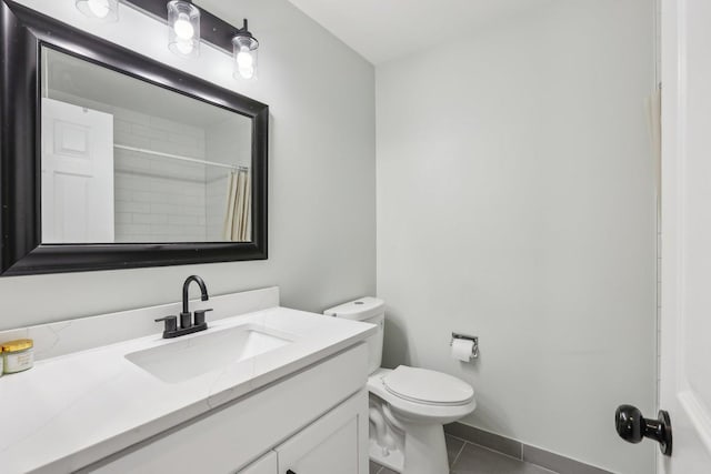 200 Glasgow Ln, Schaumburg, IL 60194 - full bathroom featuring tile patterned flooring, vanity, and a shower with curtain