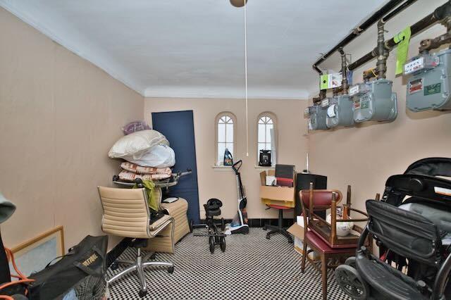 6237 N Mozart St, Chicago, IL 60659 - interior space with carpet floors