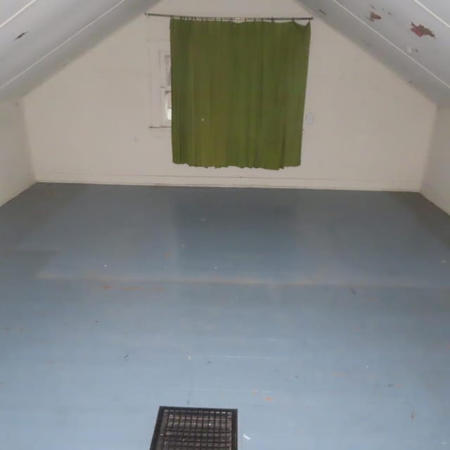 4938 W Wrightwood Ave, Chicago, IL 60639 - bonus room with lofted ceiling