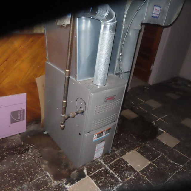 4938 W Wrightwood Ave, Chicago, IL 60639 - utility room featuring heating unit