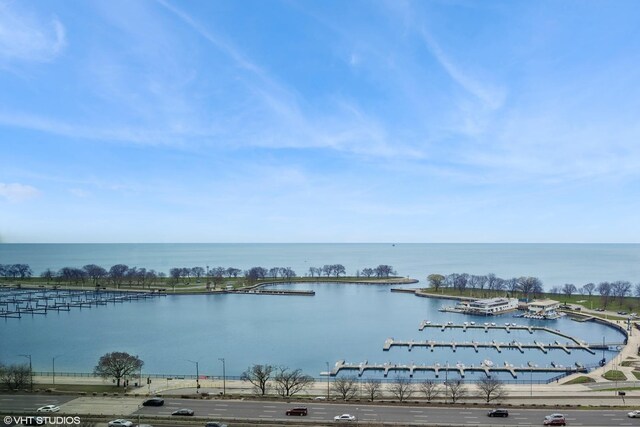 3180 N Lake Shore Dr Unit 15A, Chicago, IL 60657 - property view of water