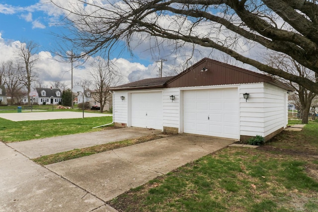 108 N Chatham St, Danvers, IL 61732 - view of detached garage