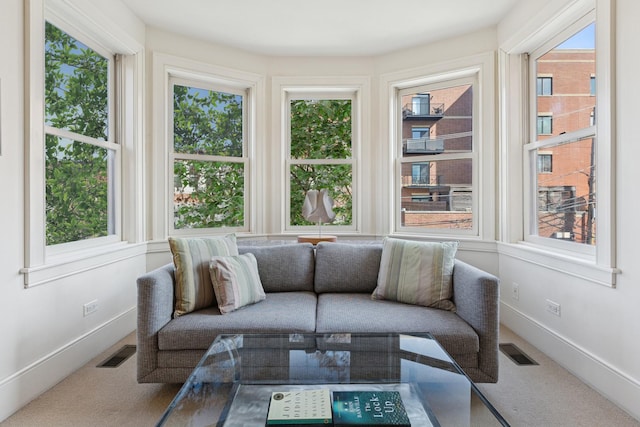 2735 N Dayton St, Chicago, IL 60614 - sunroom featuring healthy amount of natural light