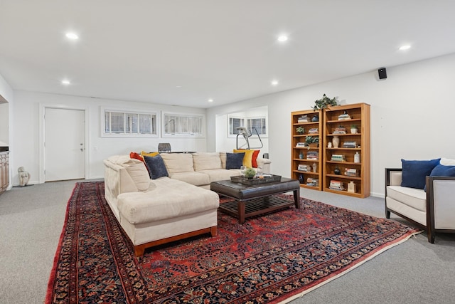 2735 N Dayton St, Chicago, IL 60614 - carpeted living area featuring recessed lighting