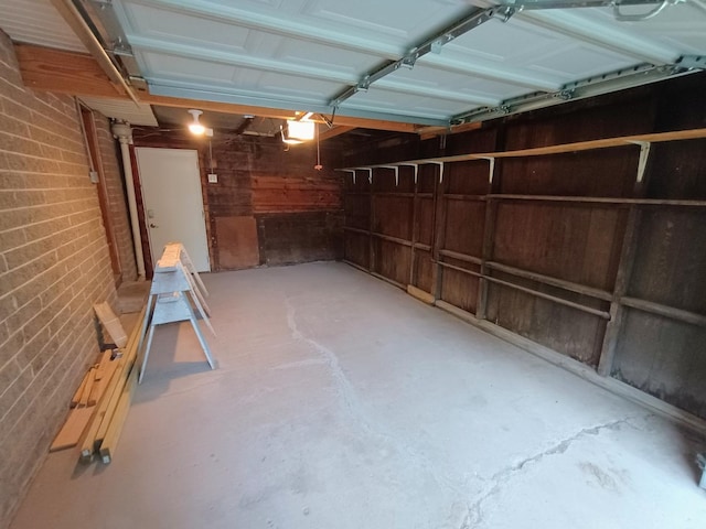 214 Augusta Dr, Mahomet, IL 61853 - view of garage