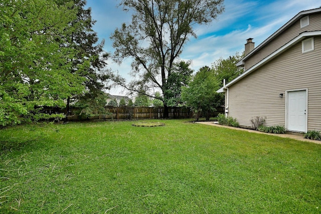 6S210 Mariwood Ct, Naperville, IL 60540 - view of yard