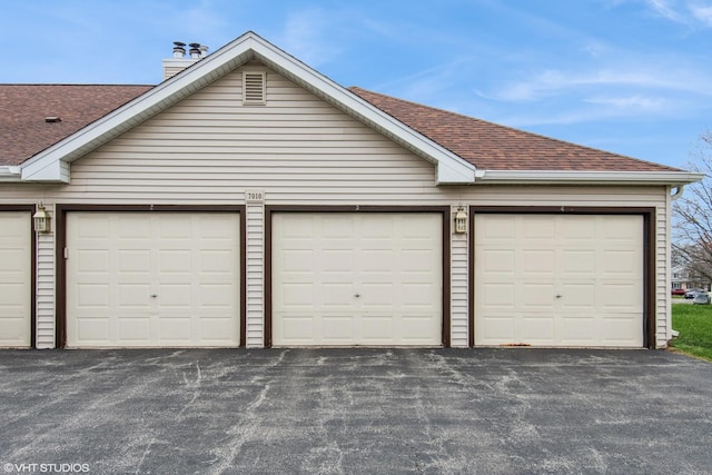 7010 Dover Ct Unit 203, Woodridge, IL 60517 - view of garage