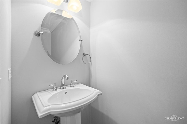 45 Exmoor Ave, Glen Ellyn, IL 60137 - bathroom featuring a sink