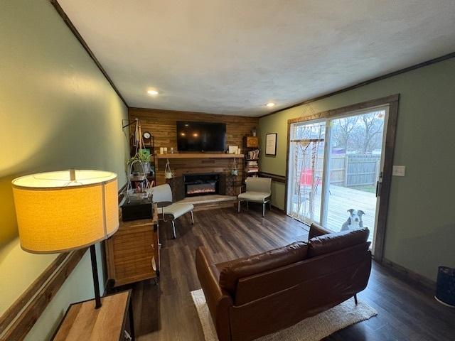 712 E Grant St, Watseka, IL 60970 - photo 13