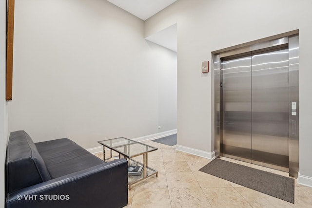 4845 N Damen Ave Unit 3S, Chicago, IL 60625 - interior space featuring elevator and baseboards