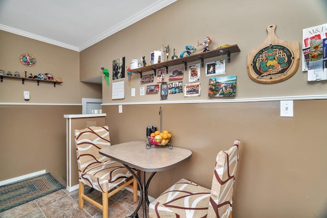 17531 Burnham Ave, Lansing, IL 60438 - dining area featuring baseboards and crown molding