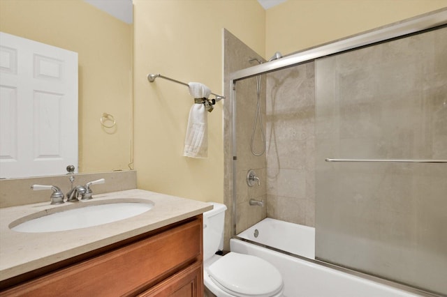 6510 S Woodlawn Ave Unit 1, Chicago, IL 60637 - full bath with toilet, vanity, and enclosed tub / shower combo