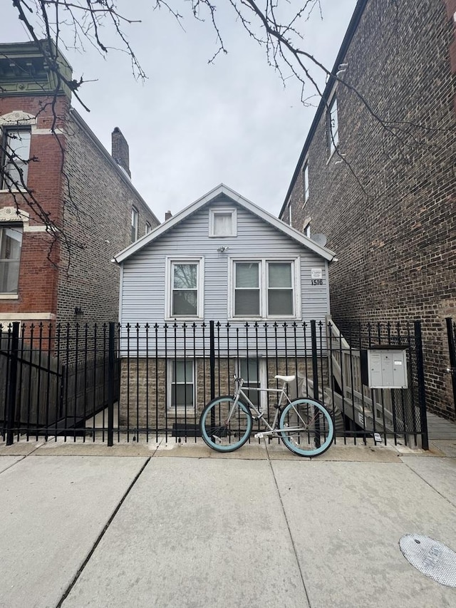 1516 W 18th Pl, Chicago, IL 60608 - view of front of property with fence