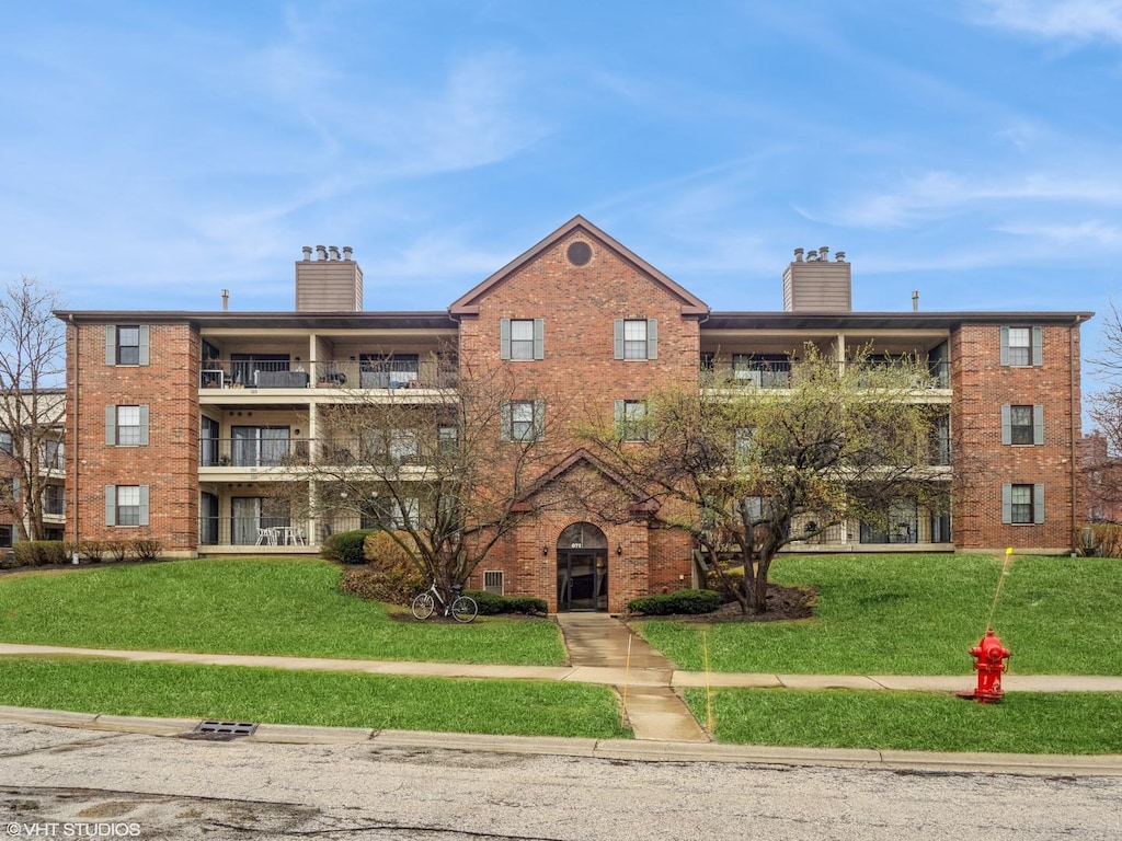 view of building exterior