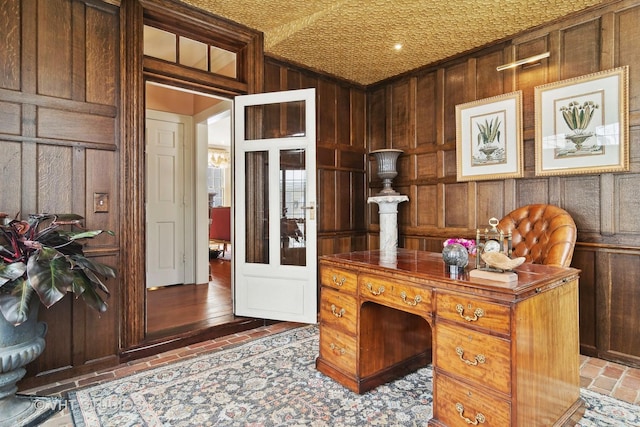 1930 Camphill Cir, Inverness, IL 60067 - office space with wood walls
