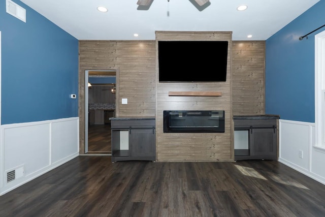 114 W Columbia St, Danvers, IL 61732 - unfurnished living room featuring visible vents, a ceiling fan, a wainscoted wall, and recessed lighting