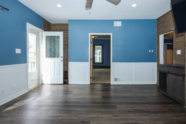 114 W Columbia St, Danvers, IL 61732 - interior space with visible vents, a ceiling fan, a wainscoted wall, and recessed lighting