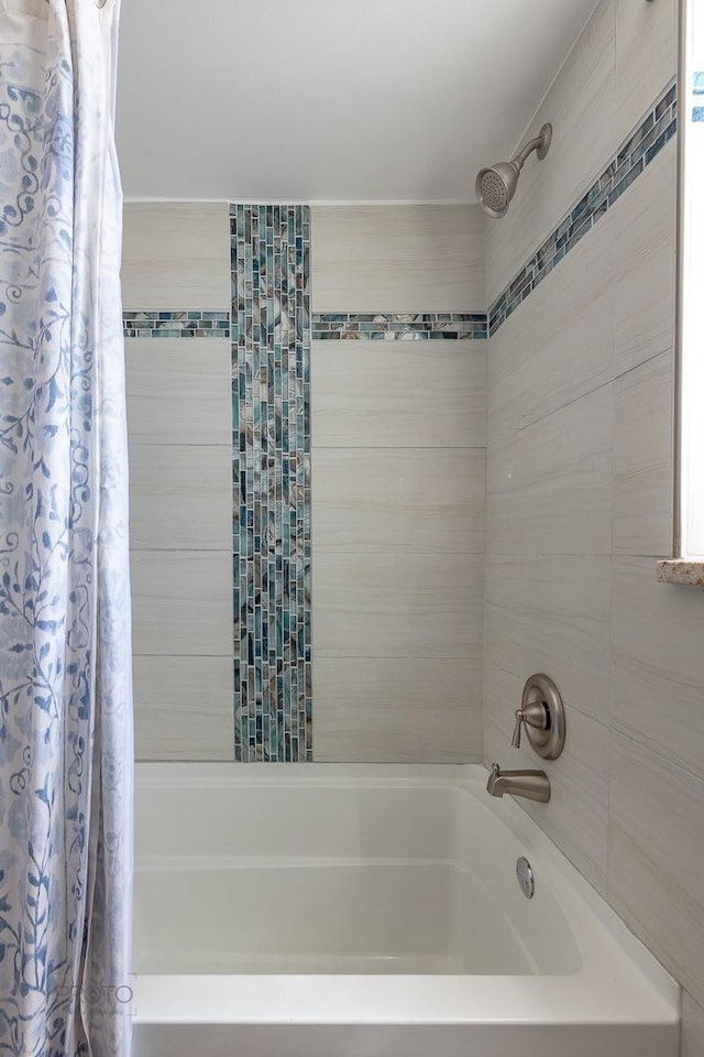 530 N Ashland Ave, Chicago, IL 60622 - bathroom with shower / bathtub combination with curtain