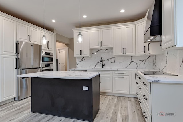 180 N E River Rd, Des Plaines, IL 60016