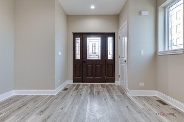 180 N E River Rd, Des Plaines, IL 60016