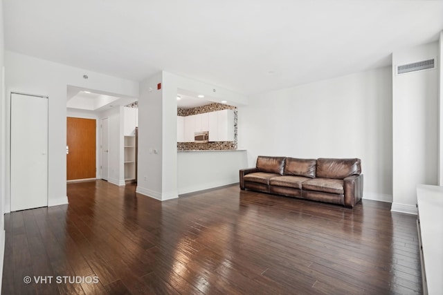 600 N Lake Shore Dr Unit 2110, Chicago, IL 60611 - living area featuring dark wood finished floors and baseboards
