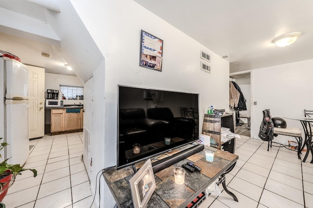 1317 N Harding Ave, Chicago, IL 60651 - living area featuring light tile patterned flooring