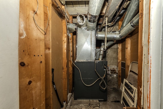 1317 N Harding Ave, Chicago, IL 60651 - view of utility room