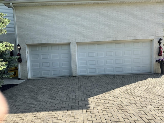 319 Royal Oak Dr, Steger, IL 60475 - photo 5