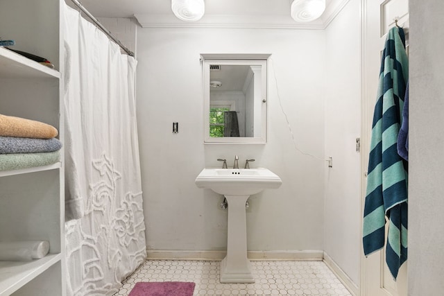 36W525 Wild Rose Rd, Saint Charles, IL 60174 - full bathroom featuring ornamental molding, baseboards, and curtained shower