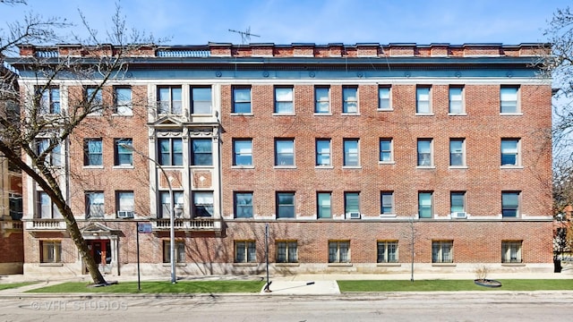5110 S Woodlawn Ave Unit 2H, Chicago, IL 60615 - view of building exterior