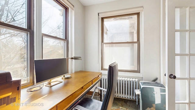 5110 S Woodlawn Ave Unit 2H, Chicago, IL 60615 - office with radiator heating unit