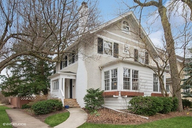 view of front facade featuring stucco siding