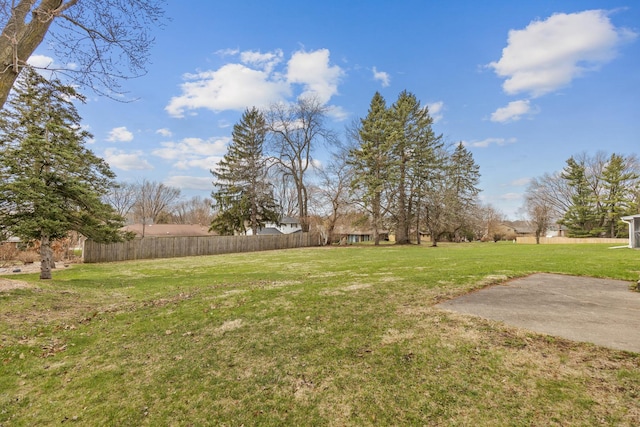 view of yard featuring fence