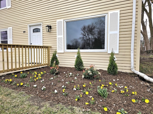 919 Dartmouth Ave, Matteson, IL 60443 - doorway to property with a wooden deck