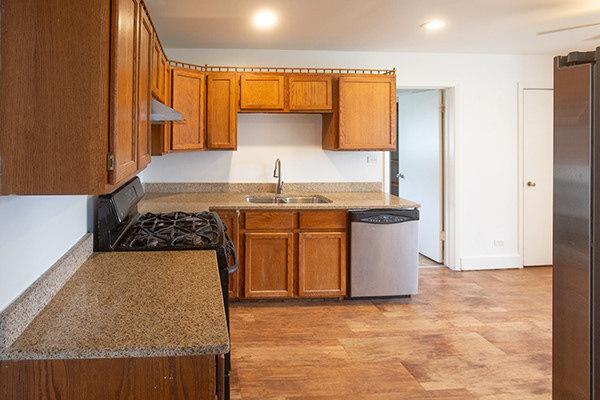 329 S Monterey Ave, Villa Park, IL 60181 - photo 18