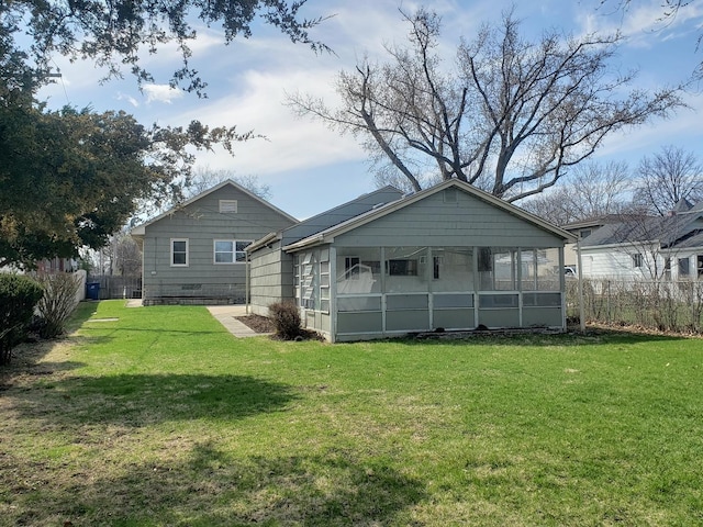329 S Monterey Ave, Villa Park, IL 60181 - photo 4