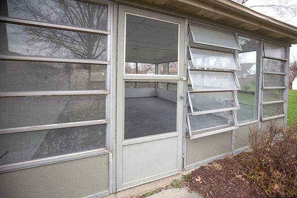 329 S Monterey Ave, Villa Park, IL 60181 - photo 8