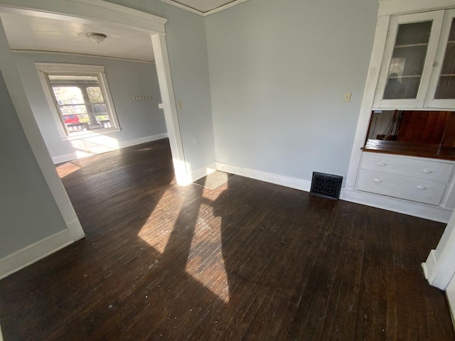 405 Chandler St, Danville, IL 61832 - interior space featuring hardwood / wood-style flooring, baseboards, and visible vents