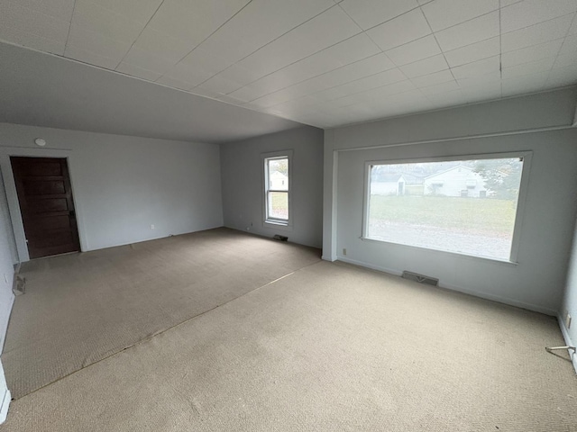 716 Robinson St, Danville, IL 61832 - carpeted spare room featuring visible vents