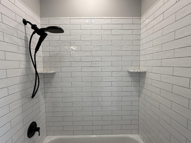 1333 N Burling St Unit B, Chicago, IL 60610 - full bath featuring shower / washtub combination