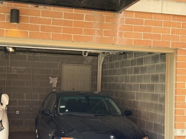 1333 N Burling St Unit B, Chicago, IL 60610 - view of garage