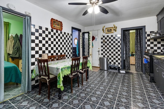 3041 S Drake Ave, Chicago, IL 60623 - dining room featuring a ceiling fan