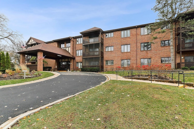 7737 W Golf Dr Unit 301, Palos Heights, IL 60463 - view of property with fence