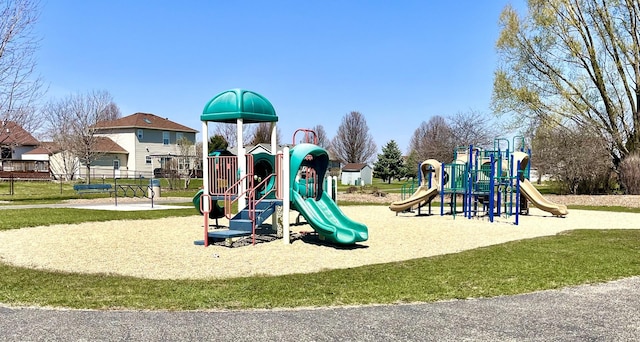 102 W Auburndale Ave, Cortland, IL 60112 - community play area featuring fence